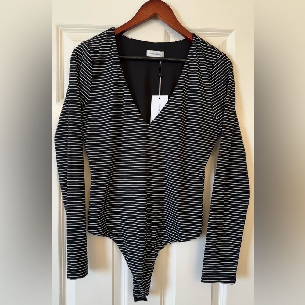 NWT Lovers + Friends Striped Long Sleeve VNeck Bodysuit Black White Size XLarge